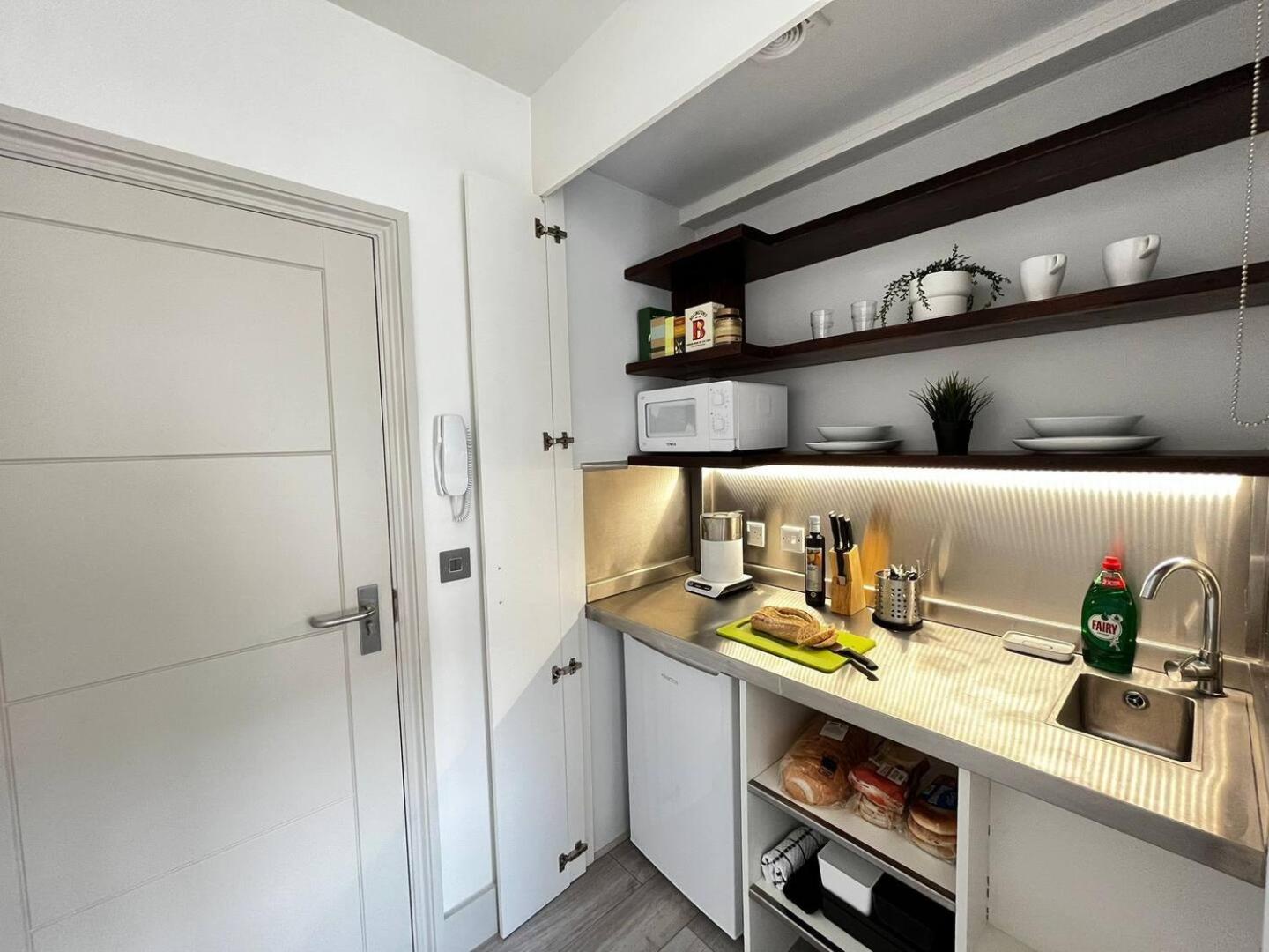Apt 11 Seaside Serenity Chic Studio Steps To Beach Brighton Luaran gambar